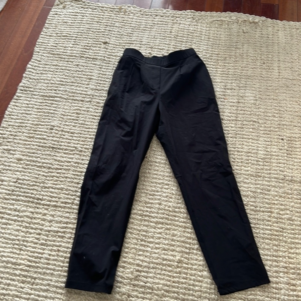 Lululemon pull on black trousers